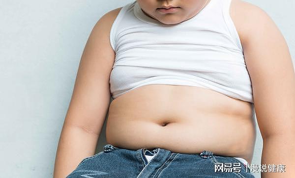 孩子胖点没关系？这篇研究揭示：儿童肥胖，要比中年发福更可怕！ - 1