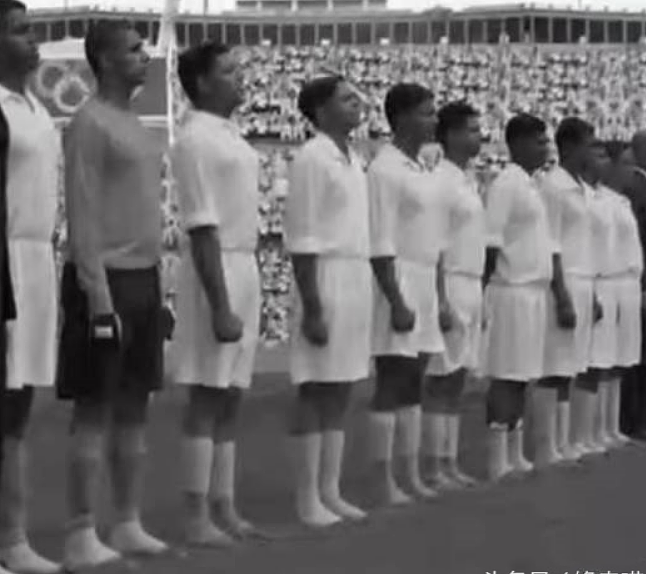 1950世界杯囧事：印度想光脚参赛，球迷接连自杀又是为啥 - 9