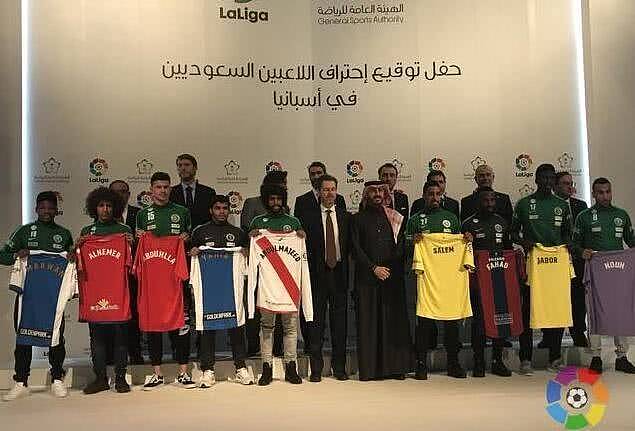 国足往事：沙特02年成为世界杯惨案队时，也曾遭到国足嘲讽 - 17