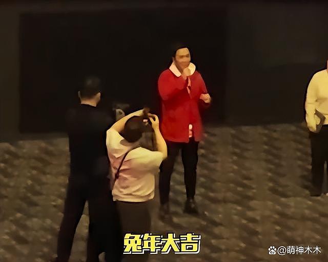 给力！甄子丹在韩国穿唐装宣传中国春节，打脸韩国偷行为 - 5