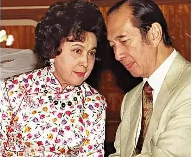 赌王 106 岁八姐何婉鸿去世，曾帮梁安琪争家产，是香港首位女状元 - 7