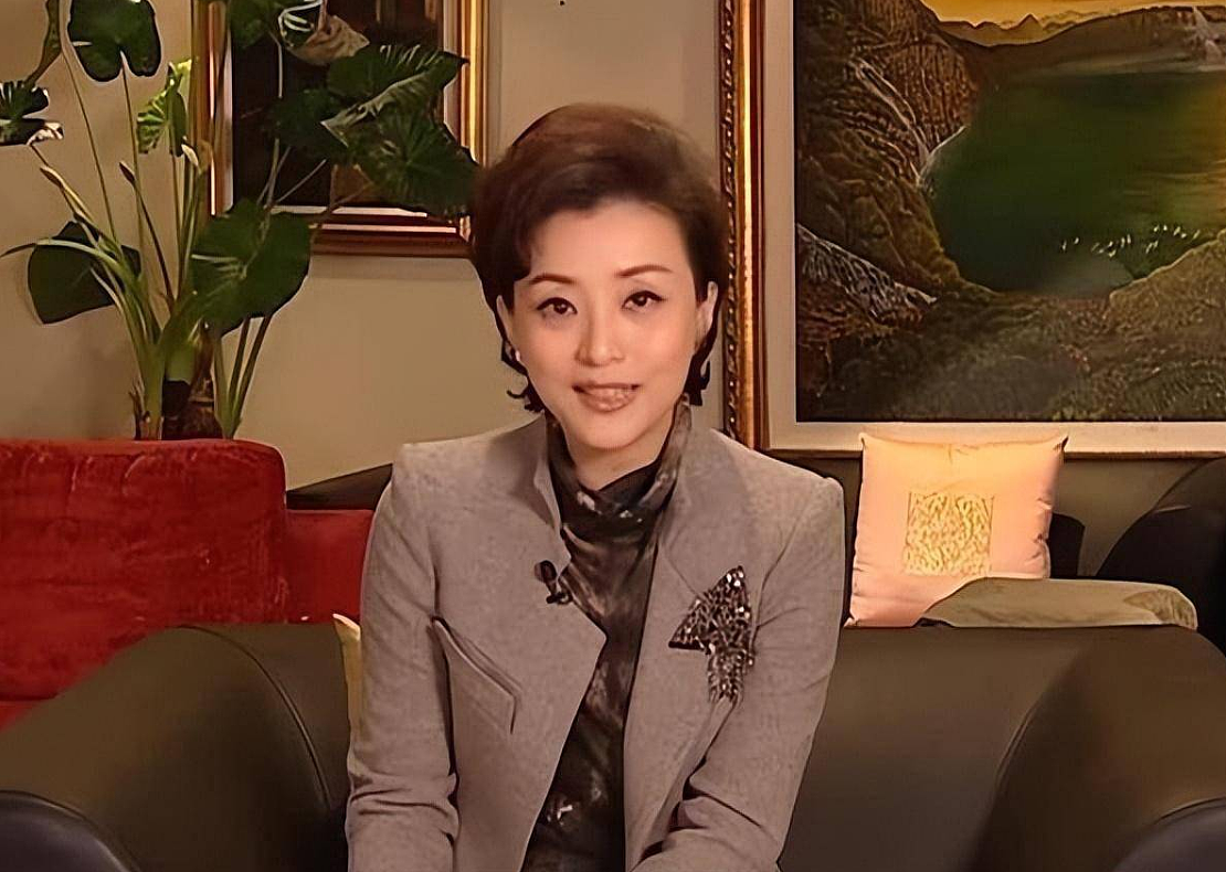 他是杨澜的儿子，长相像复制粘贴，身高1米85，高大帅气 - 12