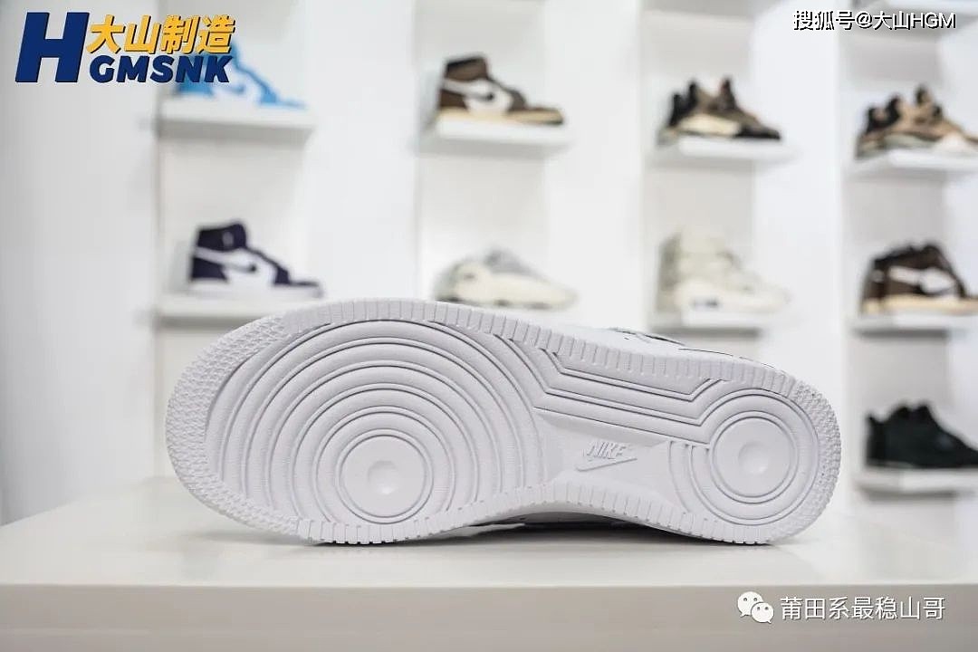 耐克Nike Air Force 1 Premium“白黑反光”空军一号侧面板鞋货号：CV3039-105 - 6