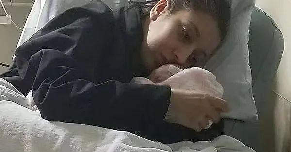 奥黛丽 · 赫本生前最后一张照片曝光，全网泪目：人生无常，珍惜当下 - 37