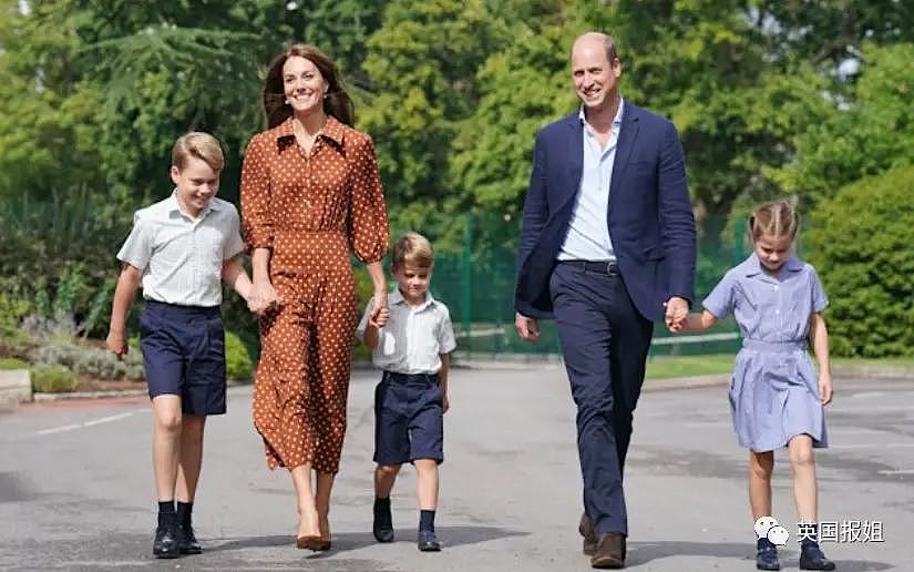 英王室为韩总统办奢华国宴！最抢镜的是凯特王妃的红衣美腿 - 52