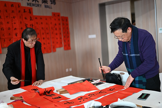 壬寅贺岁，春联万家！《江南百景图》携手上海书法协会“送春联进万家” - 2