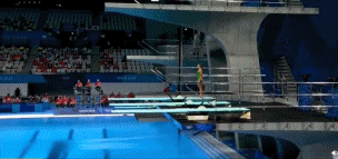 醒醒!这是奥运会!瑞士跳水选手跳到一半睡着了...... - 4