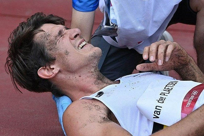 不幸！抗癌斗士奥运赛场遭遇重伤 坐轮椅离开 | GIF - 6
