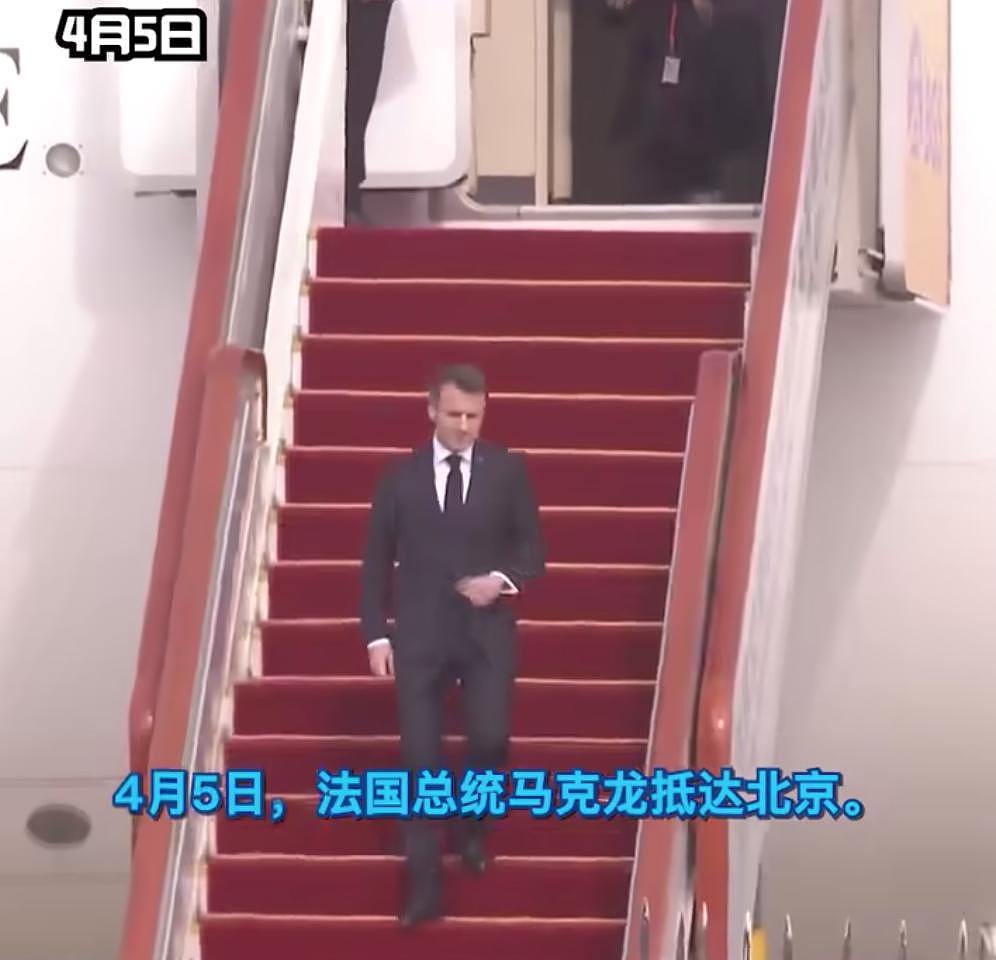 携夫坐总统专机抵京，这样飒的巩俐是这样炼成的 - 25