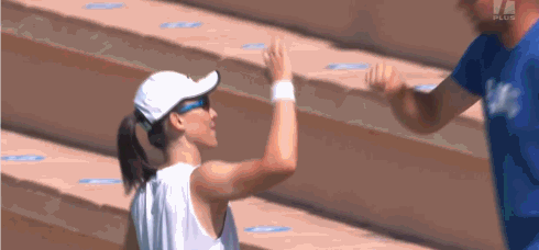 鏖战2小时48分 女网郑赛赛挺进WTA特内里费站八强 - 2