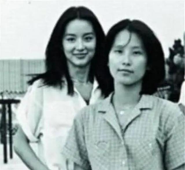 林青霞失散在大陆的亲姐姐，42 年后姐妹重聚 - 2