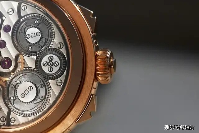 菲利普·杜福尔手表以763万美元的价格售出，创造了新的世界纪录 - 3