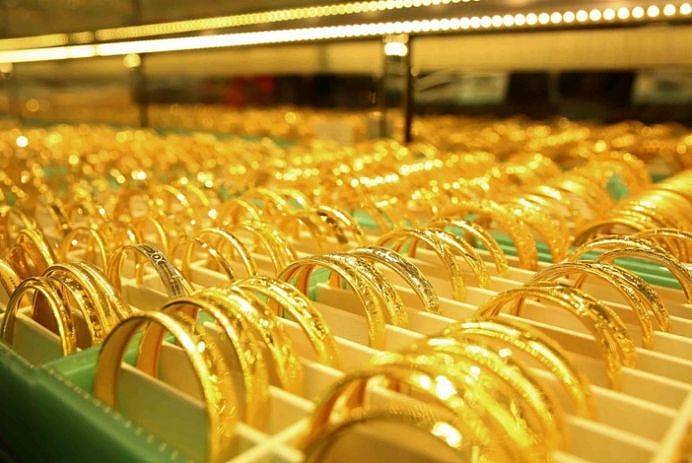 九福金樽：为什么每个金店里的黄金首饰价格都不一样呢 - 1
