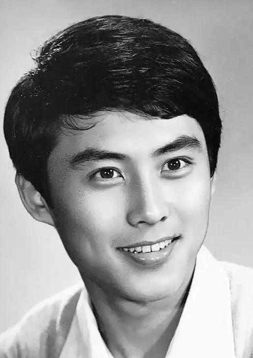 从中国不同年代的帅哥，看审美的演变（30 —— 80 年代）. 内地篇 - 22