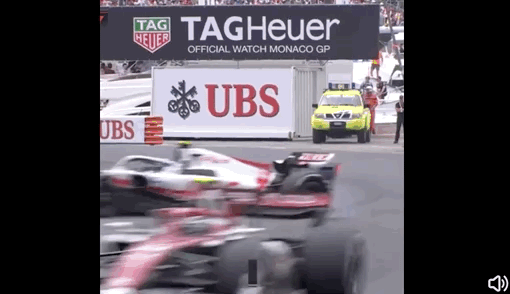 撞成两截!F1摩纳哥站米克舒马赫赛车撞毁 全场红旗