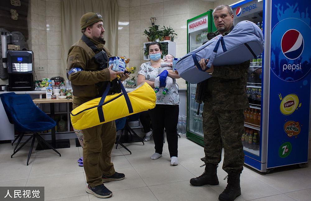 美国父母请求“救救代孕妈妈”，美前军人率队接走一批乌克兰孕妇 - 2