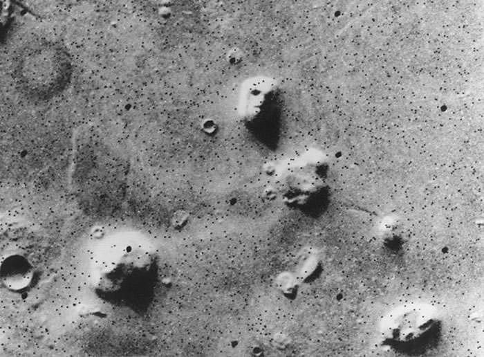 火星惊现「神秘入口」？好奇号发现了一道“门” - 15