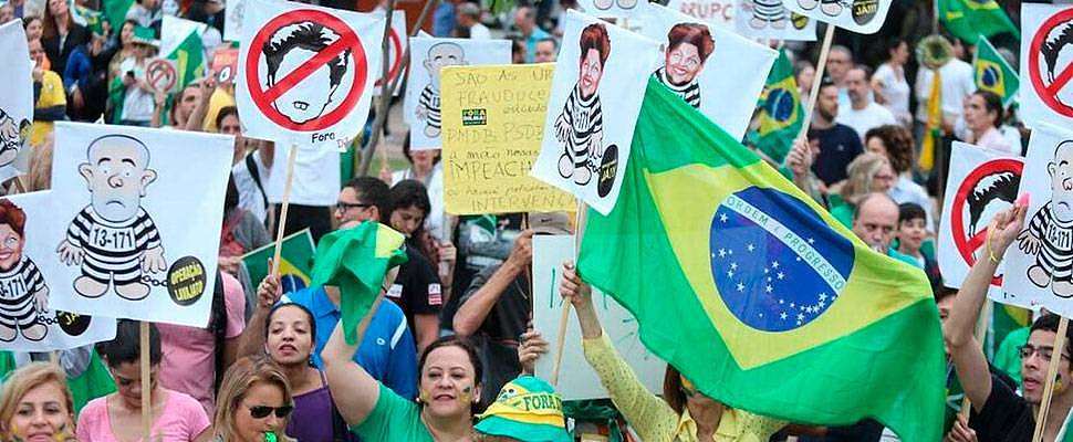 足坛圣物——巴西黄绿战袍，是怎样被右翼分子“绑架”的 - 4