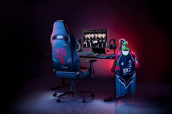 冠军之誓荣誉定制，雷蛇发布水神X EDG限定款电竞椅 - 3