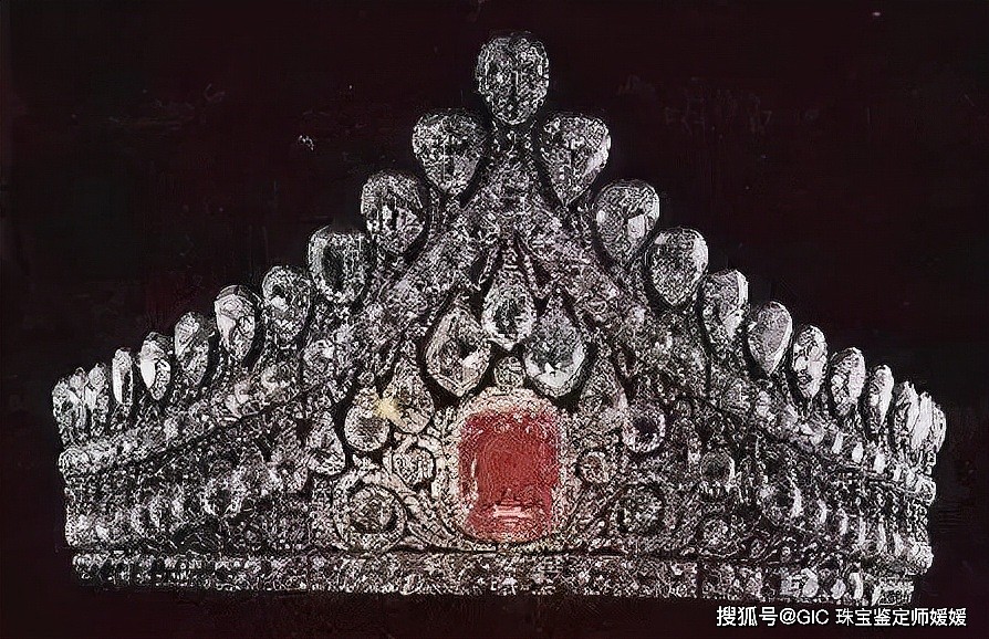 国王为收藏颁布保护令，沙皇的珍藏，才是比英王室更奢华的珠宝库 - 4