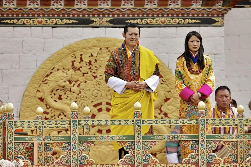 亚洲颜值天花板的不丹王室，一生爱一人的故事是真的吗 - 69