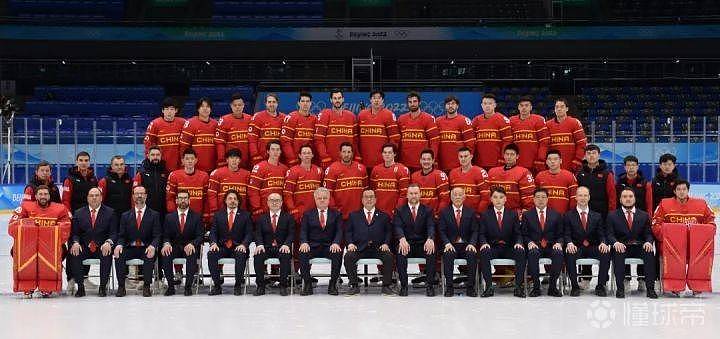 中国冰球队一堆归化球员，为什么没像男足一样引发大量争议？ - 2