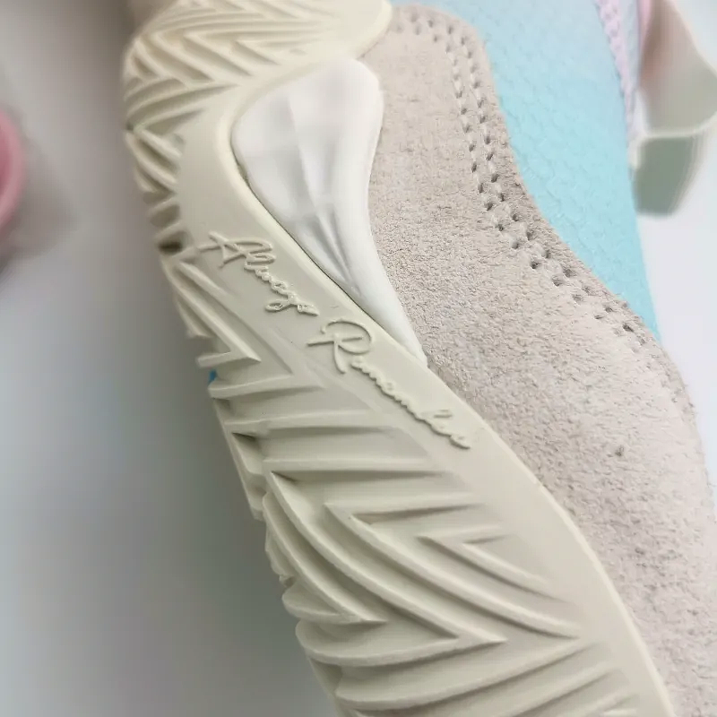 adidas发布Trae Young签名鞋款，棉花糖作为首发配色带来惊喜 - 9