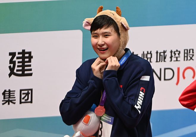 王简嘉禾1500米自由泳第四 孙杨曾感叹:她太能吃苦