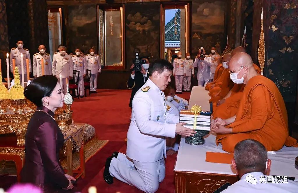 泰国 42 岁二王子流亡海外近 30 年后突然回国，想夺王位？ - 51