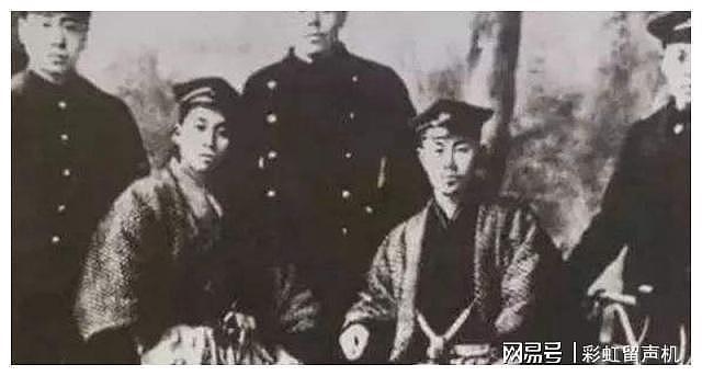 清朝皇族后裔，将中医隗宝无偿捐给国家，今年103岁依然很健康 - 4