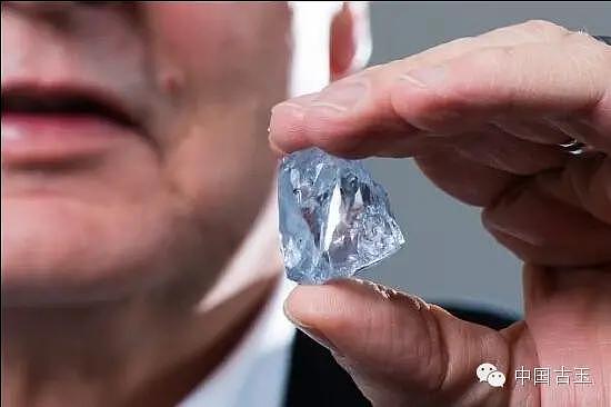 南非发现122克拉罕见蓝钻石 - 4