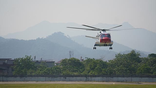 国家再添利器！大型民用直升机 AC313A 首飞成功 - 8