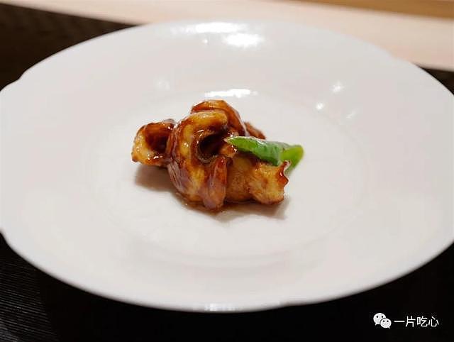 上海一餐厅被指“中餐日作”宰客，人均两千吃不饱，商家发声 - 6