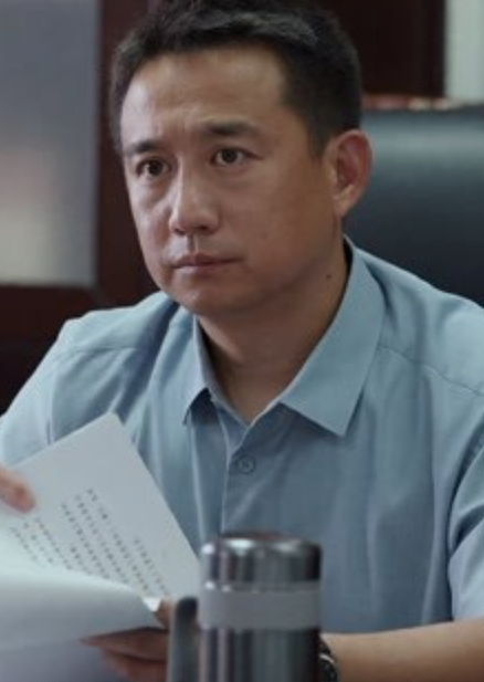 52岁黄磊无戏可拍，综艺演戏都停了，他的结局验证了郝蕾的清醒 - 43