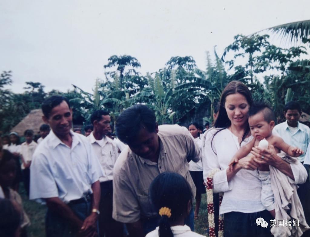 巨星朱莉的孩子是偷来的？柬埔寨跨国领养被爆实为“贩婴”！ - 19