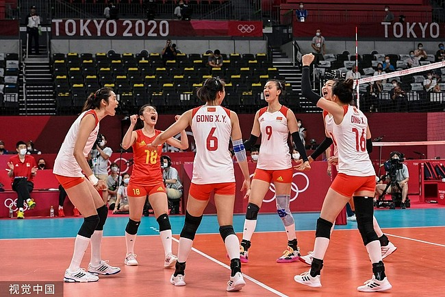 中国女排17-25先失一局 大比分0-1暂落后俄罗斯 - 1
