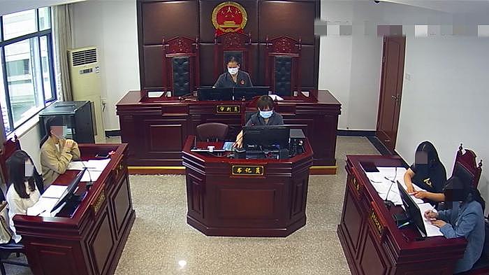 杭州女经理怀孕后被调岗，月薪降了 1 万还被辞退！法院判决 - 1