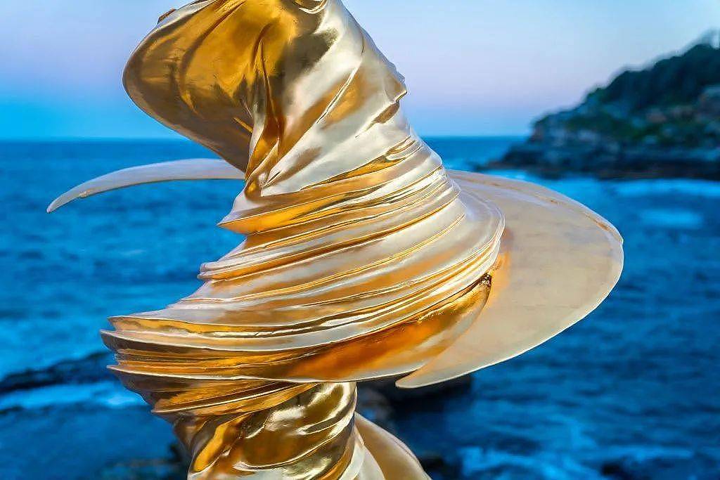 澳大利亚海滩惊现“黄金”雕塑，背后的中国匠人技艺惊艳世界！ - 2
