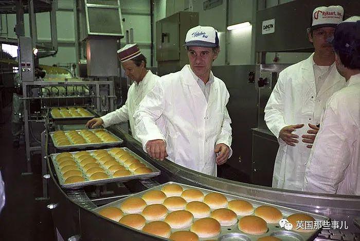 俄罗斯麦当劳关门，他们开始疯狂囤汉堡，塞满整个冰箱， 连代购都出现了… - 25