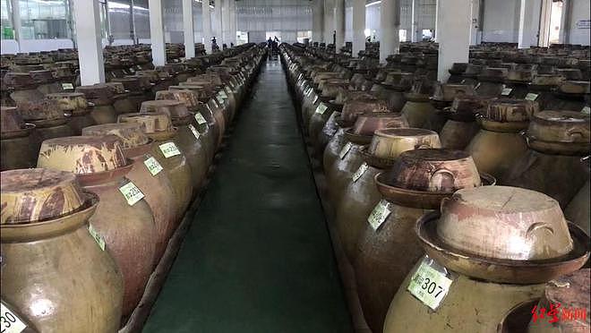 实探四川老坛酸菜加工厂 : 土坑绝迹 1 个发酵池造价 8 万 - 7