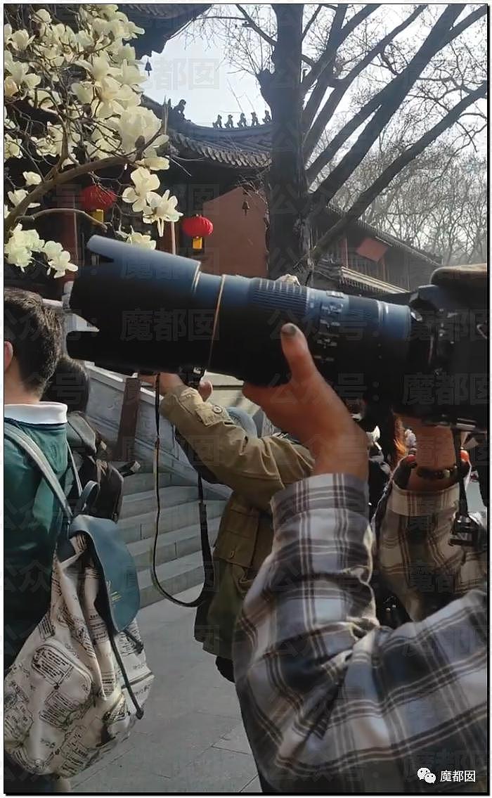 疯狂！南京灵谷寺英俊秀美法师引发围堵！手机相机无人机抢拍 - 49