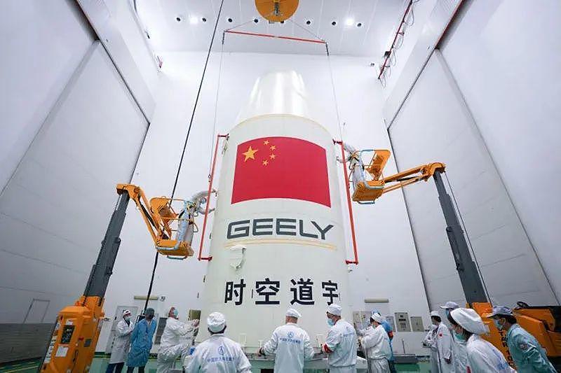 车企吉利一口气发射 9 颗卫星，“中国马斯克”李书福的计划又近一步 - 1