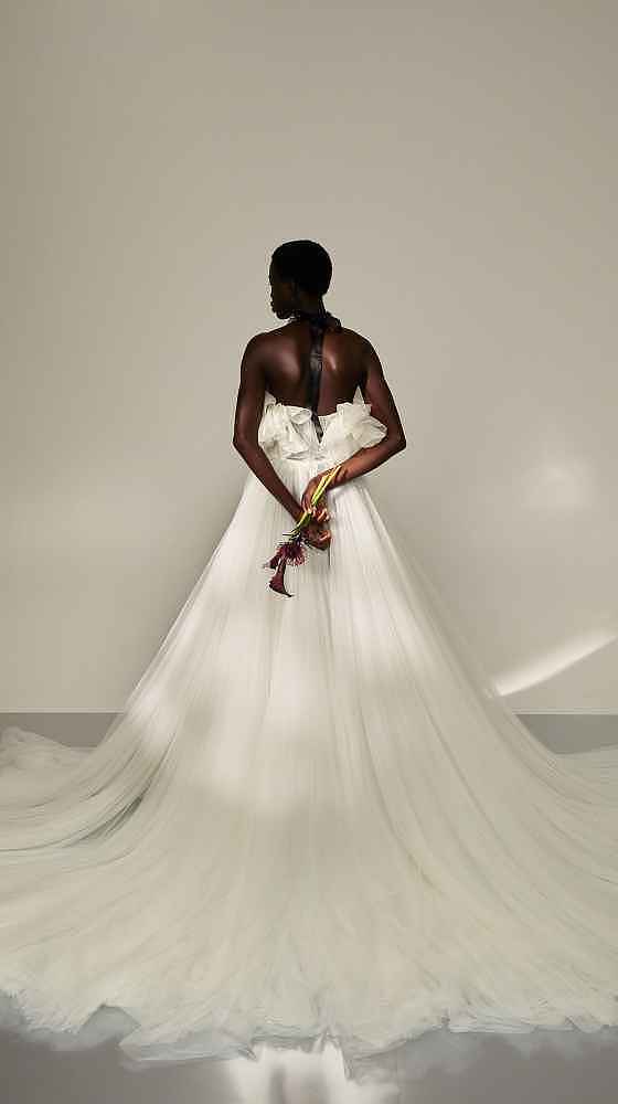 In Full Bloom：德国婚纱Kaviar Gauche全新系列，让婚服不只梦幻且充满个性 - 9