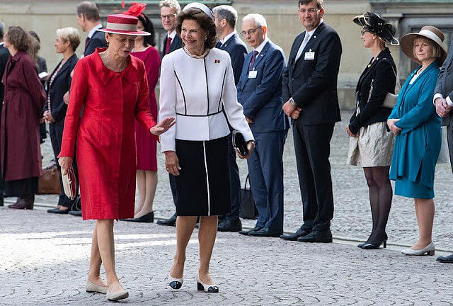 瑞典女王储挑大梁迎接德国总统夫妇！德国第一夫人红大衣造型抢镜 - 4