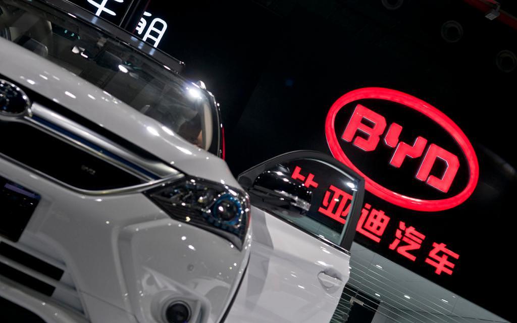 全球首家！比亚迪正式告别传统燃油汽车，3 月新能源汽车销量刷新纪录 - 1
