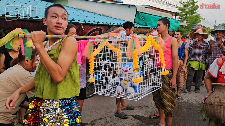 因为不想虐猫，泰国人把哆啦A梦祭天了 - 9
