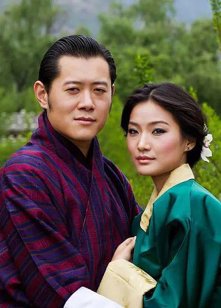亚洲颜值天花板的不丹王室，一生爱一人的故事是真的吗 - 138