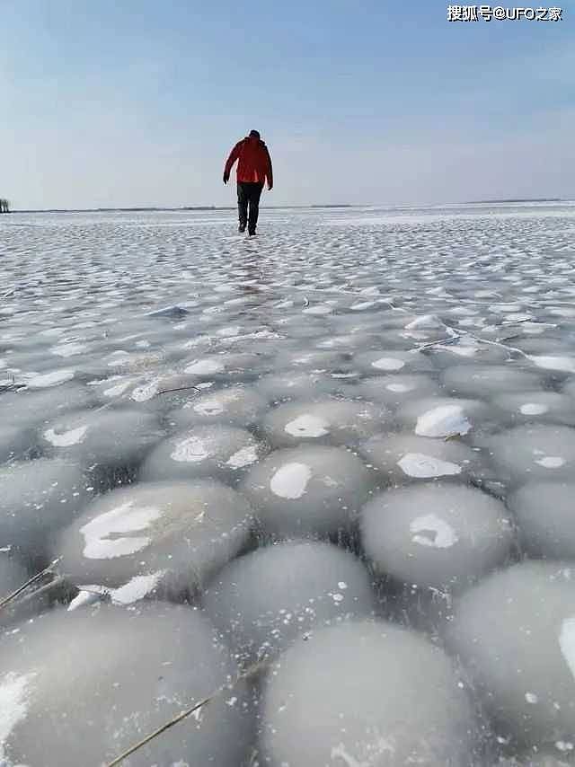 太罕见！吉林四海湖出现满湖“冰汤圆”，大如篮球数量多达数十万 - 7