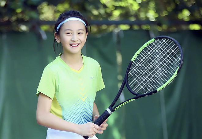 田亮女儿首获网球青少年世界排名，位列第 2822 位，全国排名第 27 位 - 8