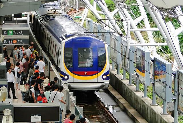 越南开出 4000 亿高铁大单，绕过中国选日本，全线通车需等到 2045 年 - 10